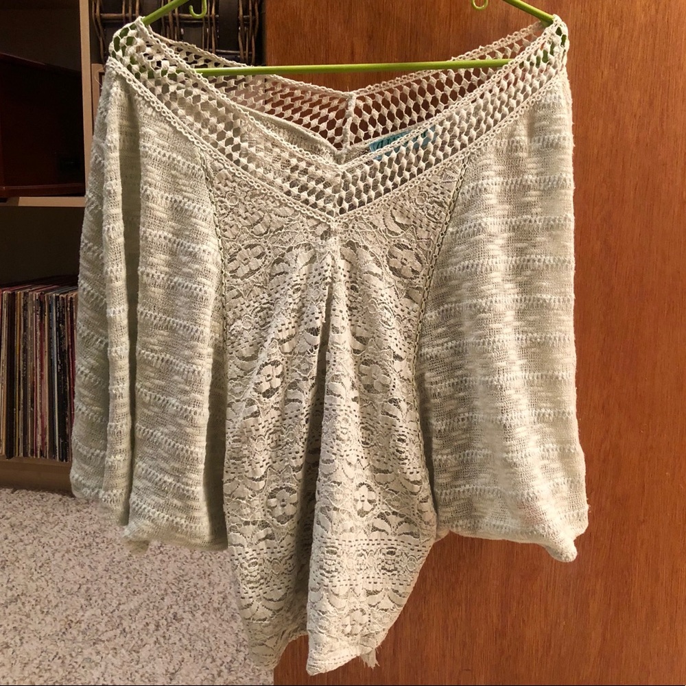 Wide Sleeved Blouse